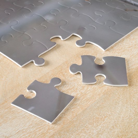 Chunky Bright Red Male Kardinaal in wintersneeuw Legpuzzel (Zijkant)