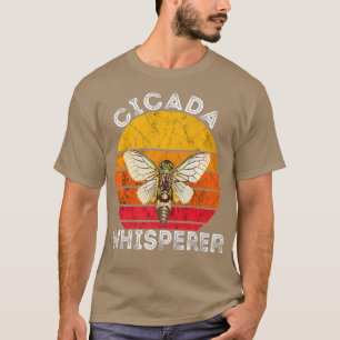 Cicada fluisteraar broed insect retro zonsondergan t-shirt