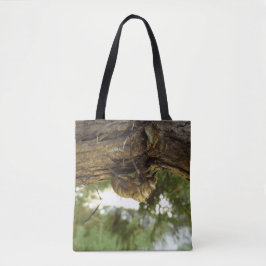 Cicada shell. Het was haast. Tote Bag