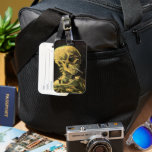 Cigarette van Vincent van Gogh Bagagelabel<br><div class="desc">De schedel met Burning Cigarette van Vincent van Gogh is een fijne kunstpost van impressionisme, die nog steeds het leven schildert. Een portret van het roken van het menselijk skelet. Geweldig afbeelding voor antirookproducten. Roken doodt elk jaar 1.000 mensen, helpt iemand om vandaag met roken te stoppen. Geweldig afbeelding voor...</div>