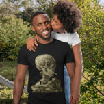 Cigarette van Vincent van Gogh T-shirt<br><div class="desc">De schedel met Burning Cigarette van Vincent van Gogh is een fijne kunstpost van impressionisme, die nog steeds het leven schildert. Een portret van het roken van het menselijk skelet. Geweldig afbeelding voor antirookproducten. Roken doodt elk jaar 1.000 mensen, helpt iemand om vandaag met roken te stoppen. Geweldig afbeelding voor...</div>