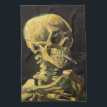 Cigarette van Vincent van Gogh Theedoek<br><div class="desc">De schedel met Burning Cigarette van Vincent van Gogh is een fijne kunstpost van impressionisme, die nog steeds het leven schildert. Een portret van het roken van het menselijk skelet. Geweldig afbeelding voor antirookproducten. Roken doodt elk jaar 1.000 mensen, helpt iemand om vandaag met roken te stoppen. Geweldig afbeelding voor...</div>