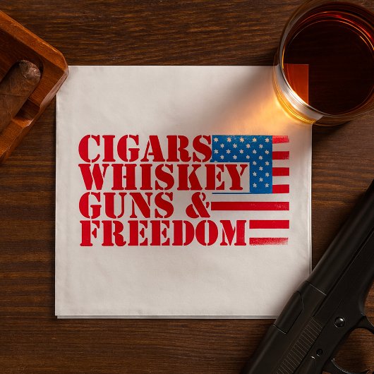 Cigars Whiskey Pistolen and Freedom Servet