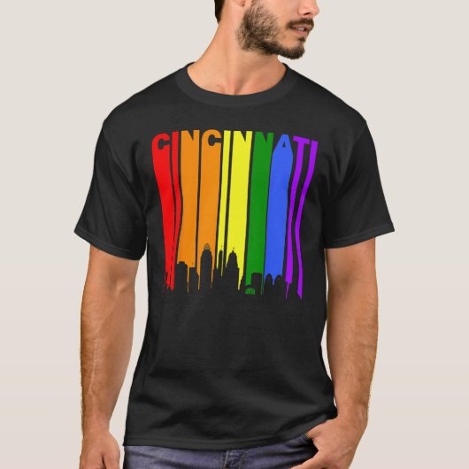 Cincinnati Ohio LGBTQ Gay Pride Rainbow Skyline T-shirt (Voorkant)