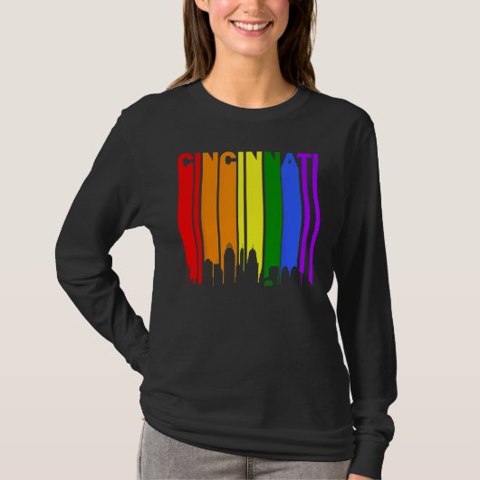 Cincinnati Ohio LGBTQ Gay Pride Rainbow Skyline T-shirt (Voorkant)