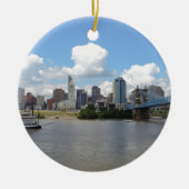 Cincinnati, Ohio skyline met de Ohio-rivier Keramisch Ornament (Voorkant)