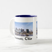 Cincinnati Ohio Tweekleurige Koffiemok (Voorkant links)