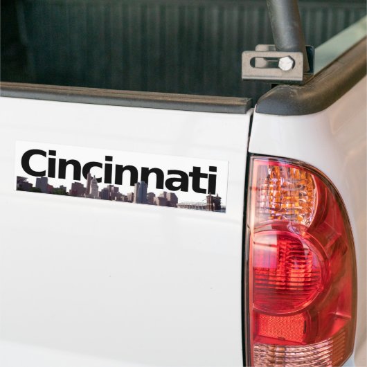 Cincinnati Skyline met Cincinnati in de hemel Bumpersticker (Op Truck)