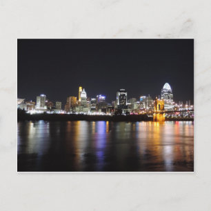 Cincinnati skyline 's nachts briefkaart
