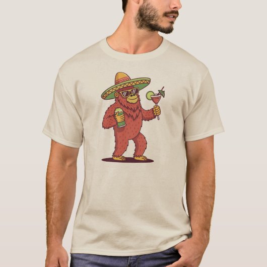 Cinco de Drinko Funny Bigfoot in Sombrero T-shirt (Voorkant)