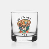 Cinco de Mayo Chihuahua Dragen Sombrero & Serape Whisky Glas (Voorkant)