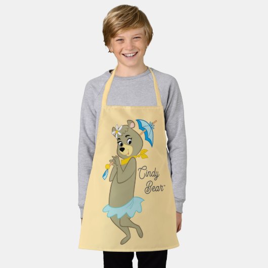 Cindy Beer Holding Parasol Schort (Gedragen)