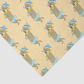 Cindy Beer Holding Parasol Tissuepapier (Detail)