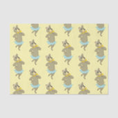 Cindy Beer speelse pose Tissuepapier (Voorkant)