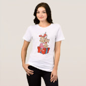 Cindy Lou Who and Max on a Present Tri-Blend Shirt (Voorkant volledig)