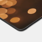 Cinematic Warm Goud Wazige Bokeh Bureaumat (Hoek)