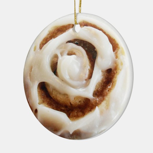 Cinnamon Bun met Icing Keramisch Ornament (Links)