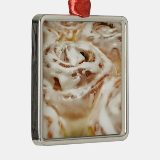 Cinnamon Roll Metalen Ornament (Rechts)