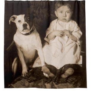 circa 1910 pitbull en baby RPPC Douchegordijn