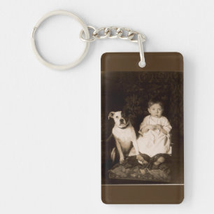 circa 1910 pitbull en baby sleutelhanger