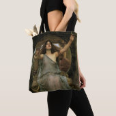 Circe Offering the Cup to Ulysses by JW Waterhouse Tote Bag (Dichtbij)