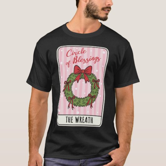 Circle of Blessings Christmas Wreath  T-shirt (Voorkant)