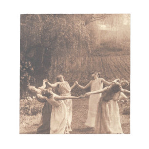 Circle Of Witches Vintage Women Dancing Notitieblok