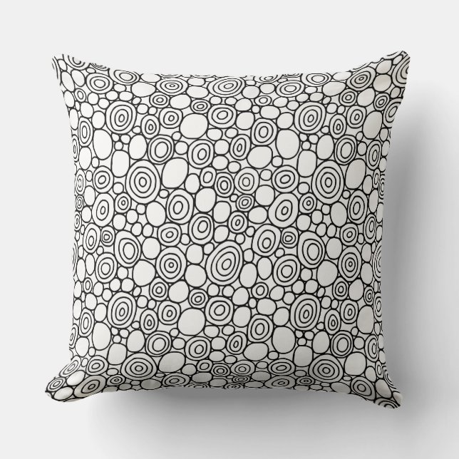 Circles Pattern 210819 - Black and White Kussen (Voorkant)