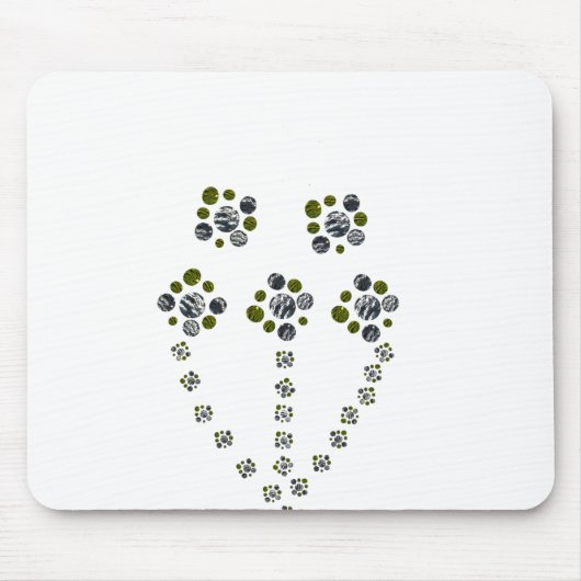 Circles wereldbol vertakkend als een boomtak muismat (Voorkant)