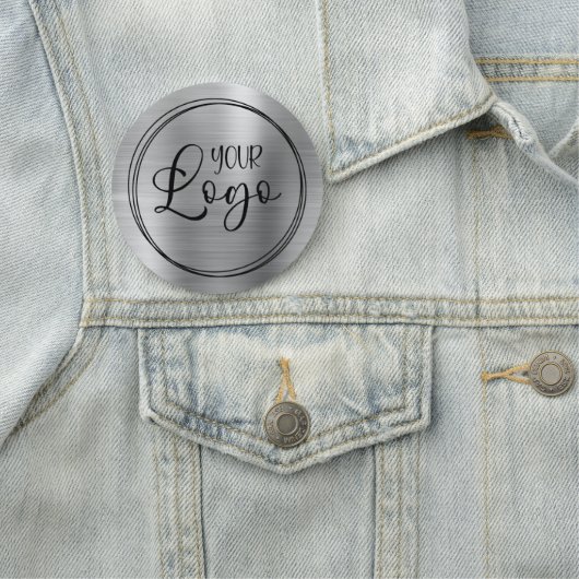 Circulair Metallic Zilver en Zwart Logo Naamplaatje (In situ)