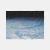 Circulaire wolkvorming boven de Stille Zuidzee. Fleece Deken (Voorkant (Horizontaal))