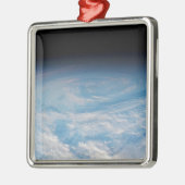 Circulaire wolkvorming boven de Stille Zuidzee. Metalen Ornament (Links)