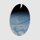 Circulaire wolkvorming boven de Stille Zuidzee. Ornament (voorkant)