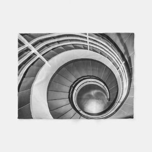 Circular Stairway BW Fleece Deken