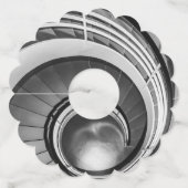 Circular Stairway BW Wijnglaslabel (Voorkant)