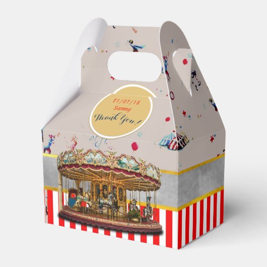 CIRCUS Gable Boxes Vintage Draaimolen Persoonlijk Bedankdoosjes (Voorkant Zijde)