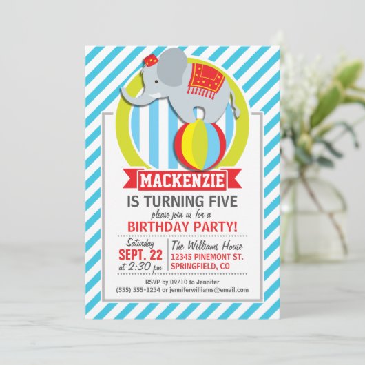 Circus Olifant op Bal; Baby Blauw & Witte Strepen Kaart (Staand voorkant)