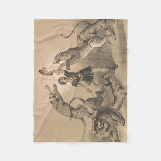 Circus performer staande tussen gemene dieren fleece deken (Voorkant)