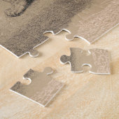 Circus performer staande tussen gemene dieren legpuzzel (Zijkant)