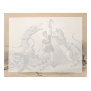 Circus performer staande tussen gemene dieren notitieblok