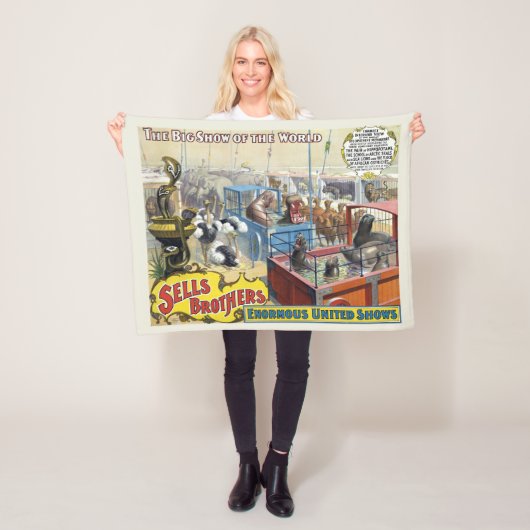 Circus Poster toont wilde dieren in kooien Fleece Deken (In situ)