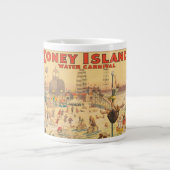 Circus Poster van mensen in kostuums die optreden Grote Koffiekop (Voorkant)