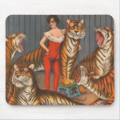 circus Poster van vrouw met zes tijgers. Muismat (Voorkant)