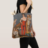 circus Poster van vrouw met zes tijgers. Tote Bag (Dichtbij)