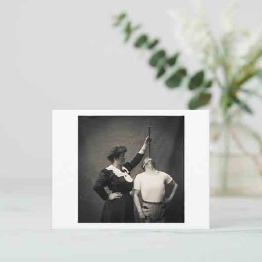 Circus Sideshow Sword Swallower Freak Briefkaart (Staand voorkant)