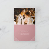 Cirkel van bladeren monogram roze bruiloft foto's bedankkaart (Binnen)