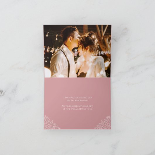 Cirkel van bladeren monogram roze bruiloft foto's bedankkaart (Binnen)