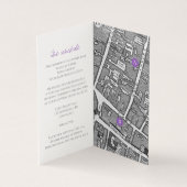 Cirkel van bladeren paarse trouwkaart en nadere ge kaart (Binnen)