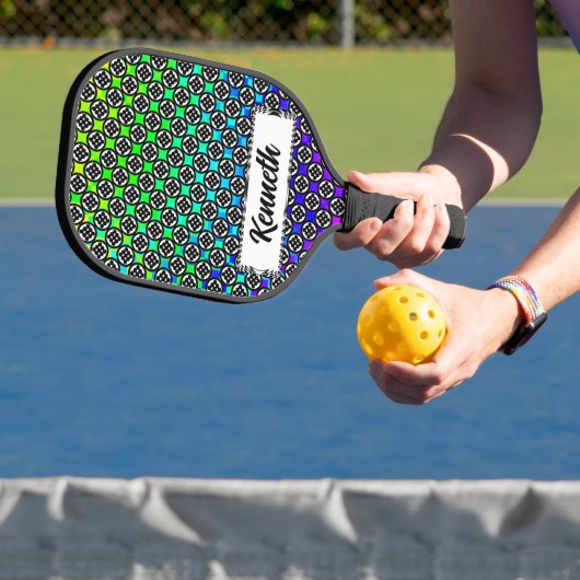 Cirkel van Nine door Kenneth Yoncich Pickleball Paddle (Insitu)