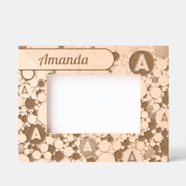 Cirkels en letters gegraveerde lijstjes